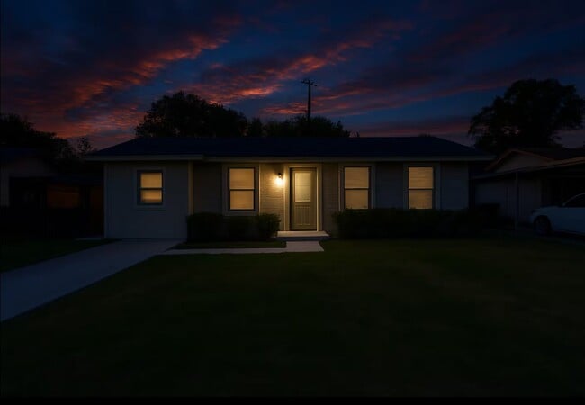 Building Photo - 1715 Crestridge Dr