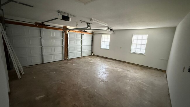 Building Photo - 1110 Hickory St