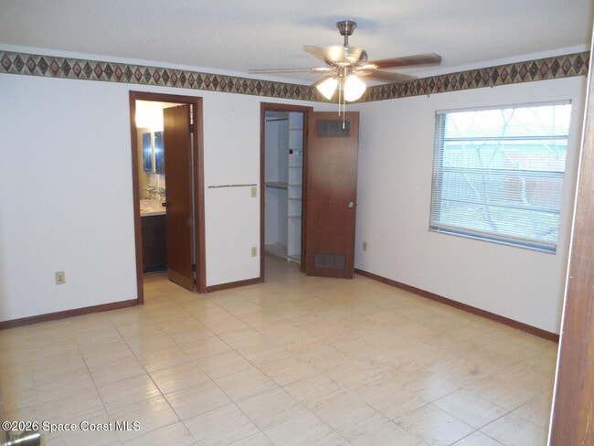 Building Photo - 1492 Autumn Woods Dr