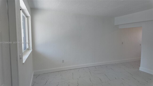 Building Photo - 3737 NW 20th Ave