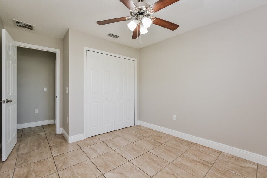 Building Photo - 42 Magnolia Ln