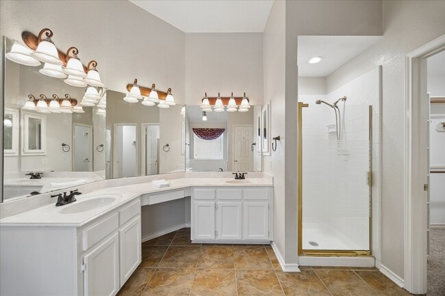 Building Photo - 16715 Colony Terrace Dr