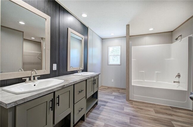 Building Photo - 81 Popham Rd