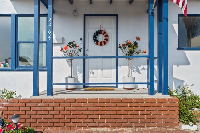 Building Photo - 2464 Hermosa Ave