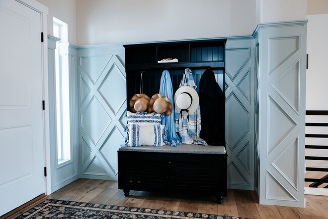 Building Photo - 9757 Bison Vly Trl