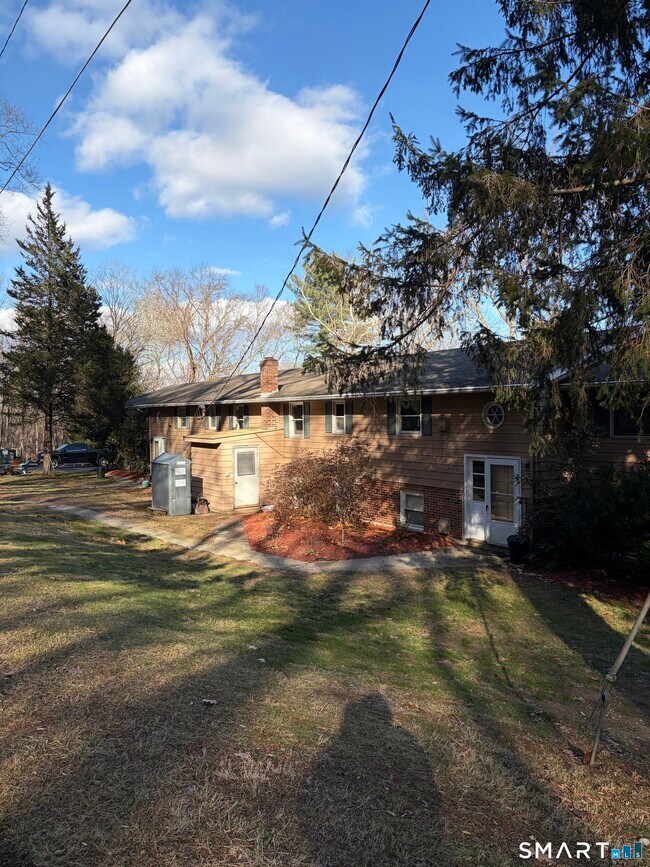 Building Photo - 270 S Windham Rd