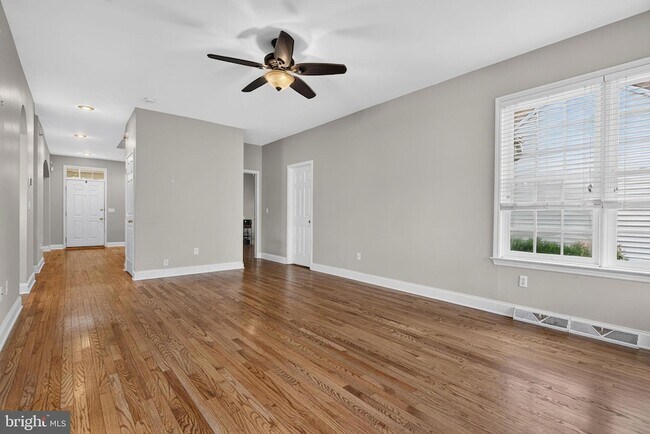 Building Photo - 1417 Hammock Way