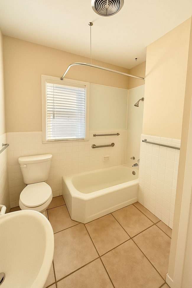 Building Photo - NOW AVAILABLE - Charming Home + Tons of Sp...