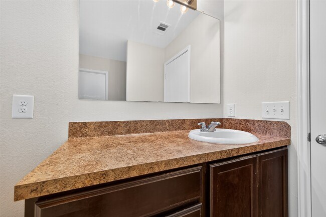 Building Photo - 21303 Beacon Springs Lane