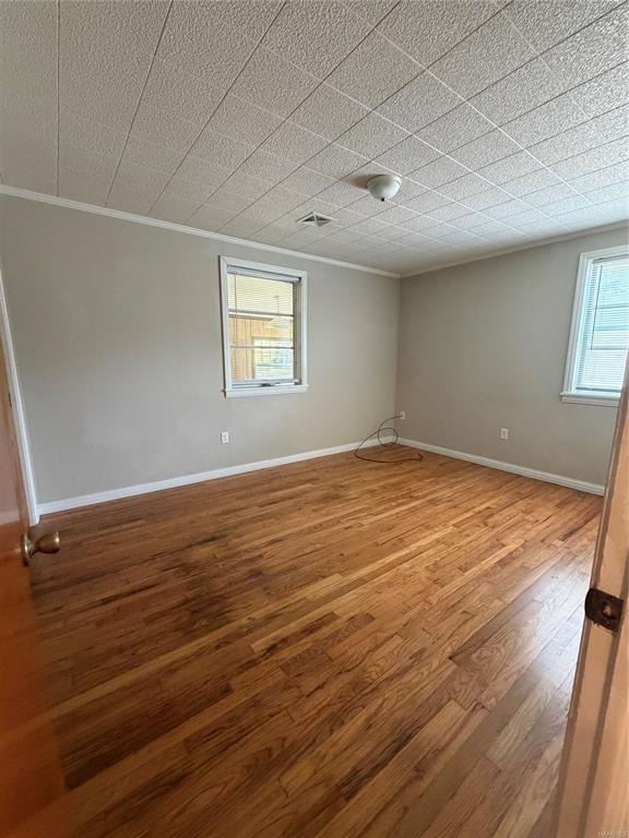 Building Photo - 11 Brookside Dr