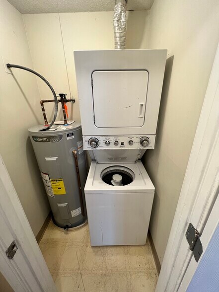 Building Photo - 80 Stanton St