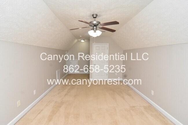 Building Photo - 1513 Stonewood Dr