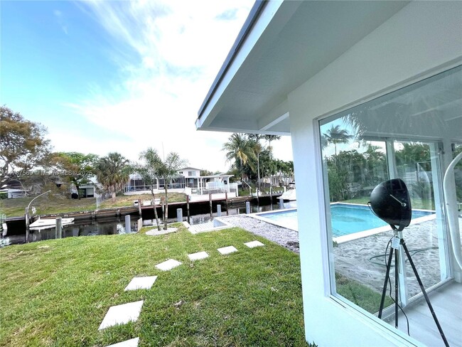 Building Photo - 2424 Tortugas Ln