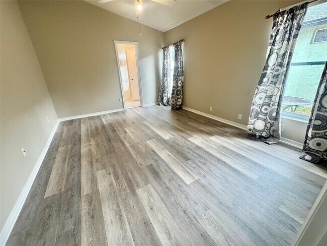 Building Photo - 7724 Water Oak Ct