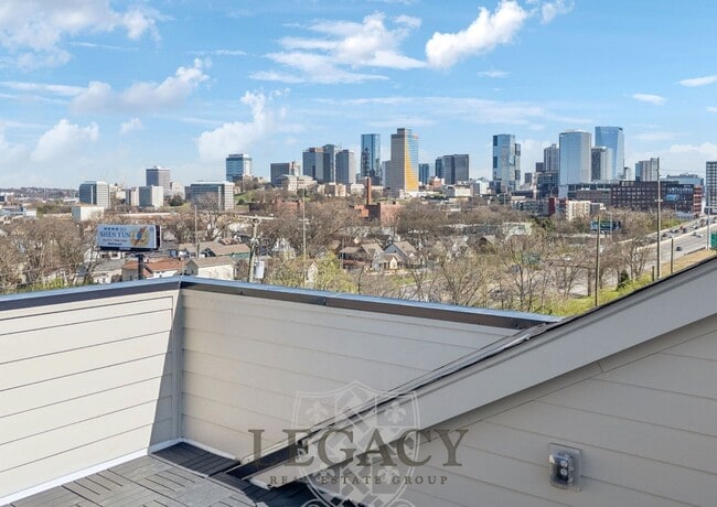 Primary Photo - 1019 12th Ave N