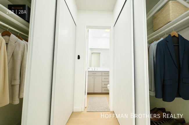 Building Photo - 6561 Fulton Ave