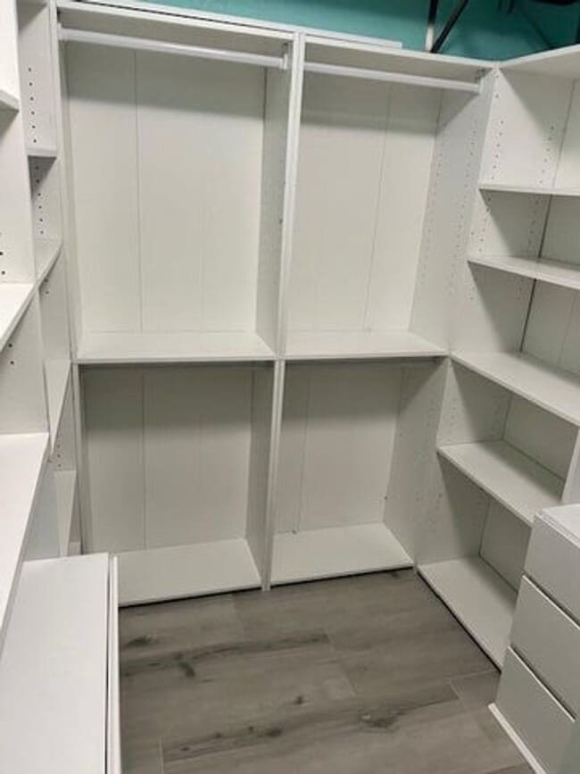 Building Photo - 1305 Lucaya Dr