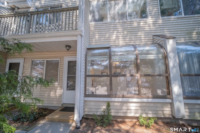 Building Photo - 3236 Madison Ave