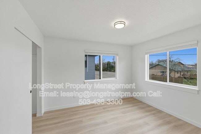 Building Photo - 820 S 19th St