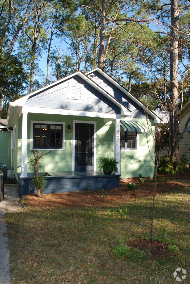 Building Photo - 1327 N Duval St