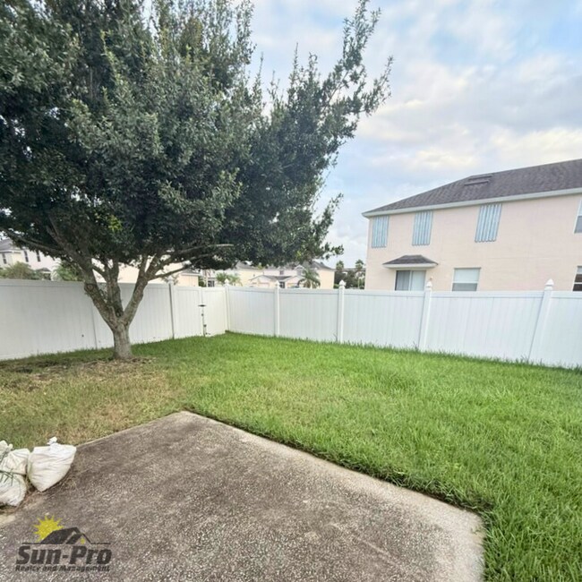 Building Photo - 1932 Cove Point Rd