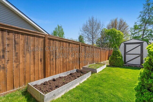 Building Photo - 8920 Torrey Ln