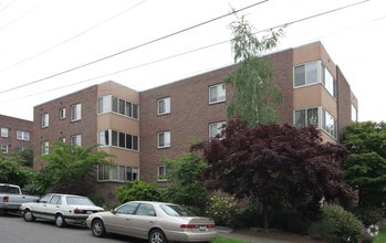 Building Photo - Red Lion Apartments