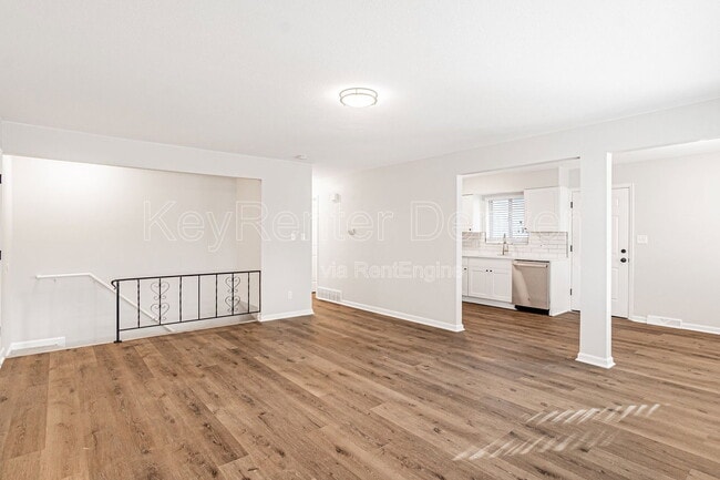 Building Photo - 4762 S Acoma St