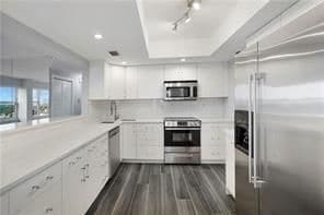 Building Photo - 3800 Galt Ocean Dr