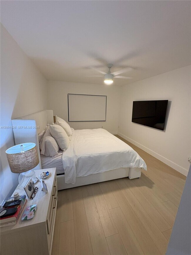 Building Photo - 7927 SW 104th St