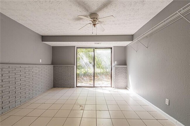 Building Photo - 806 Houndstooth Trail NW