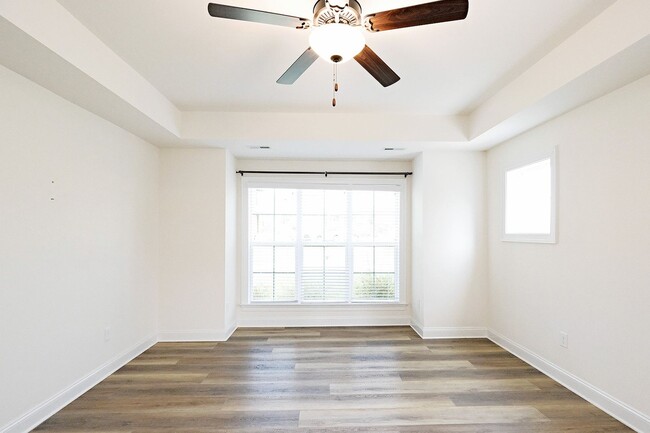 Building Photo - Pet-Friendly Old Trail Home With Fenced Yard