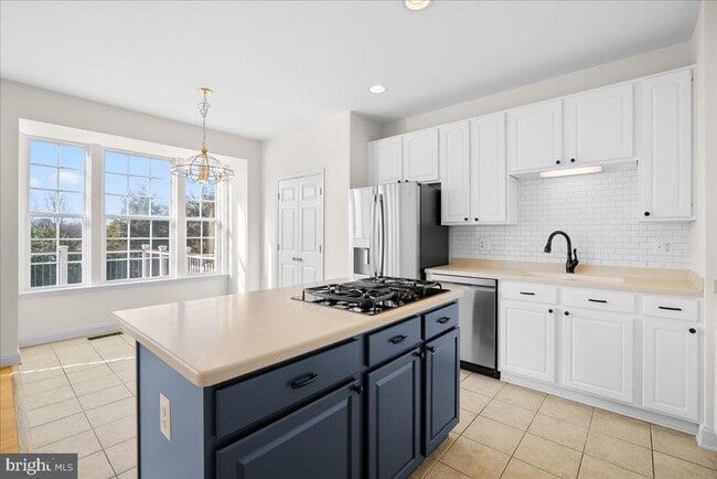 Building Photo - 927 Buttonwood Terrace NE