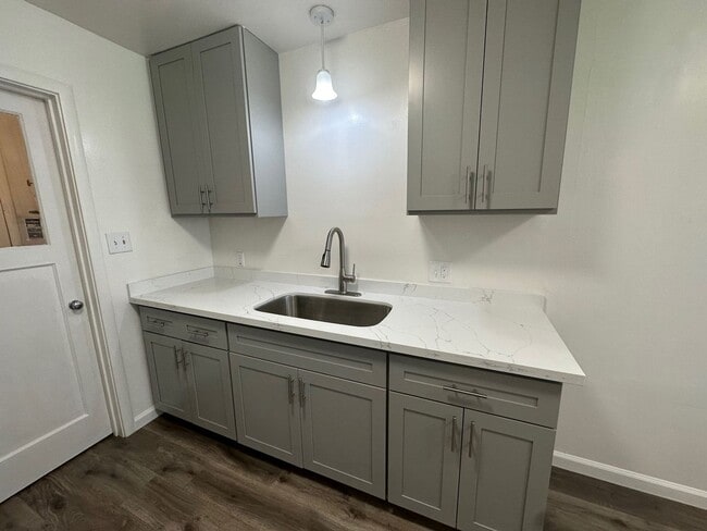 Building Photo - 4767001 /45