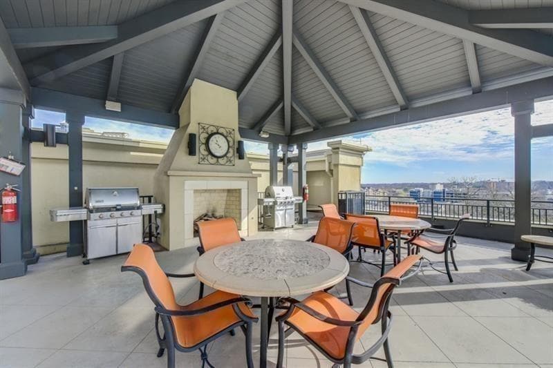 7th Floor Gazebo - 565 Peachtree St NE