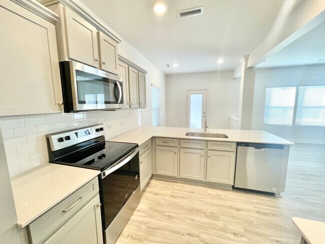 Building Photo - 118 Gaelic Dr