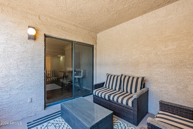 Building Photo - 5110 N 31st Way