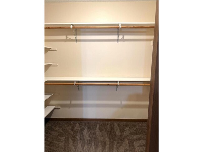 Building Photo - 1706 Lincoln Ave