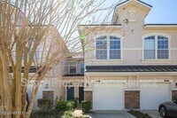 Building Photo - 6092 Bartram Village Dr