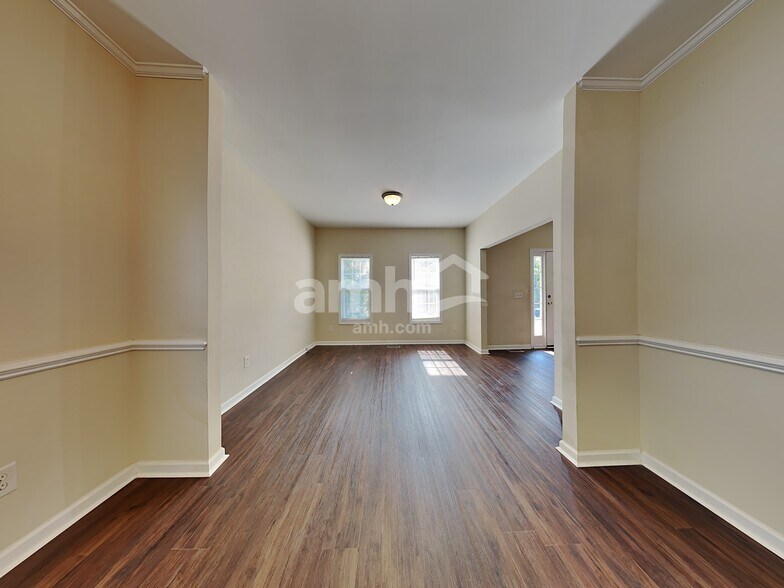 Building Photo - 815 Brookhannah Ct