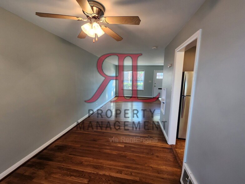 Building Photo - 624 Chatham Rd