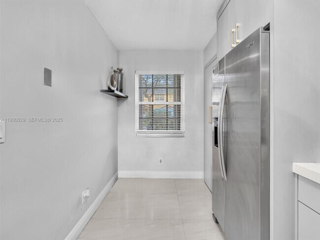 Building Photo - 6747 Sienna Club Dr