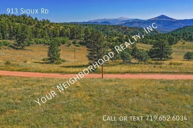 Building Photo - 913 Sioux Rd