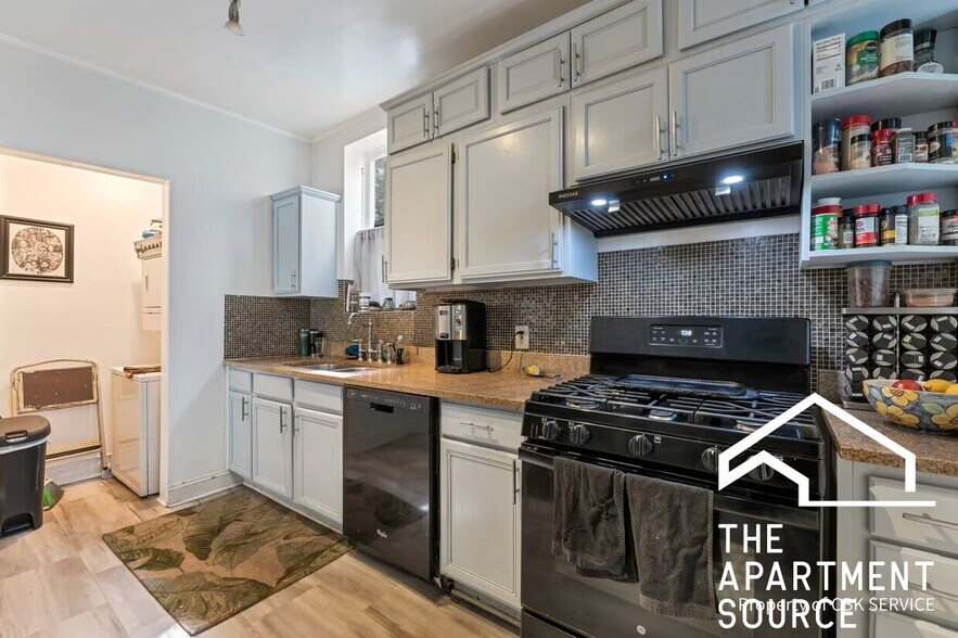 Building Photo - 1432 W Jonquil Ter