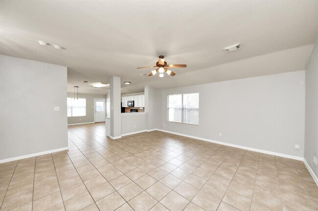 Building Photo - 19630 Beachy Ct