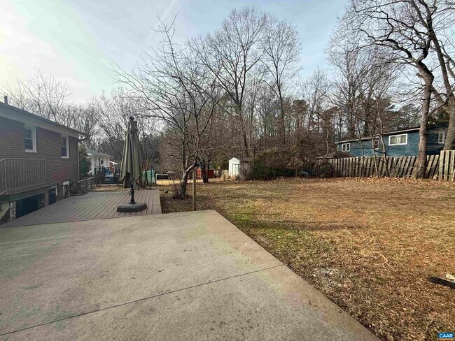 Building Photo - 1244 Holmes Ave