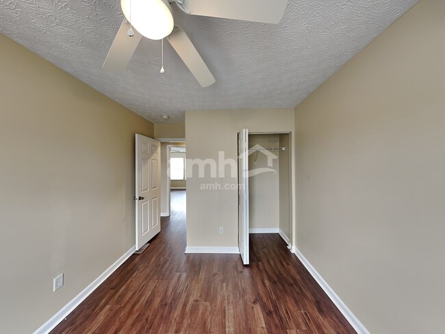 Building Photo - 8 Danielson Cir