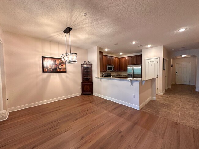 Building Photo - 45 Riverview Bend S