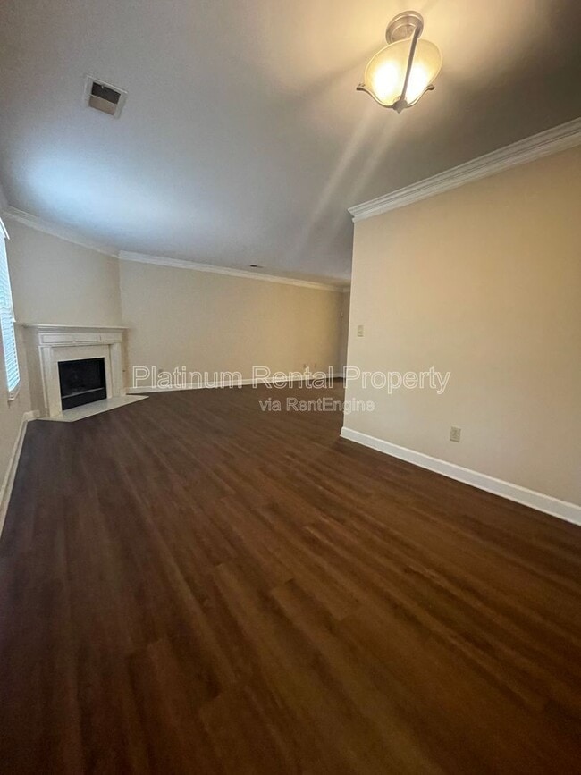 Building Photo - 3665 Orchard St