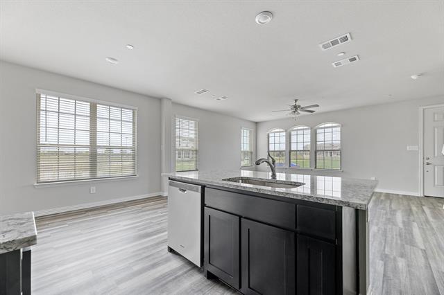 Building Photo - 3301 Solana Cir